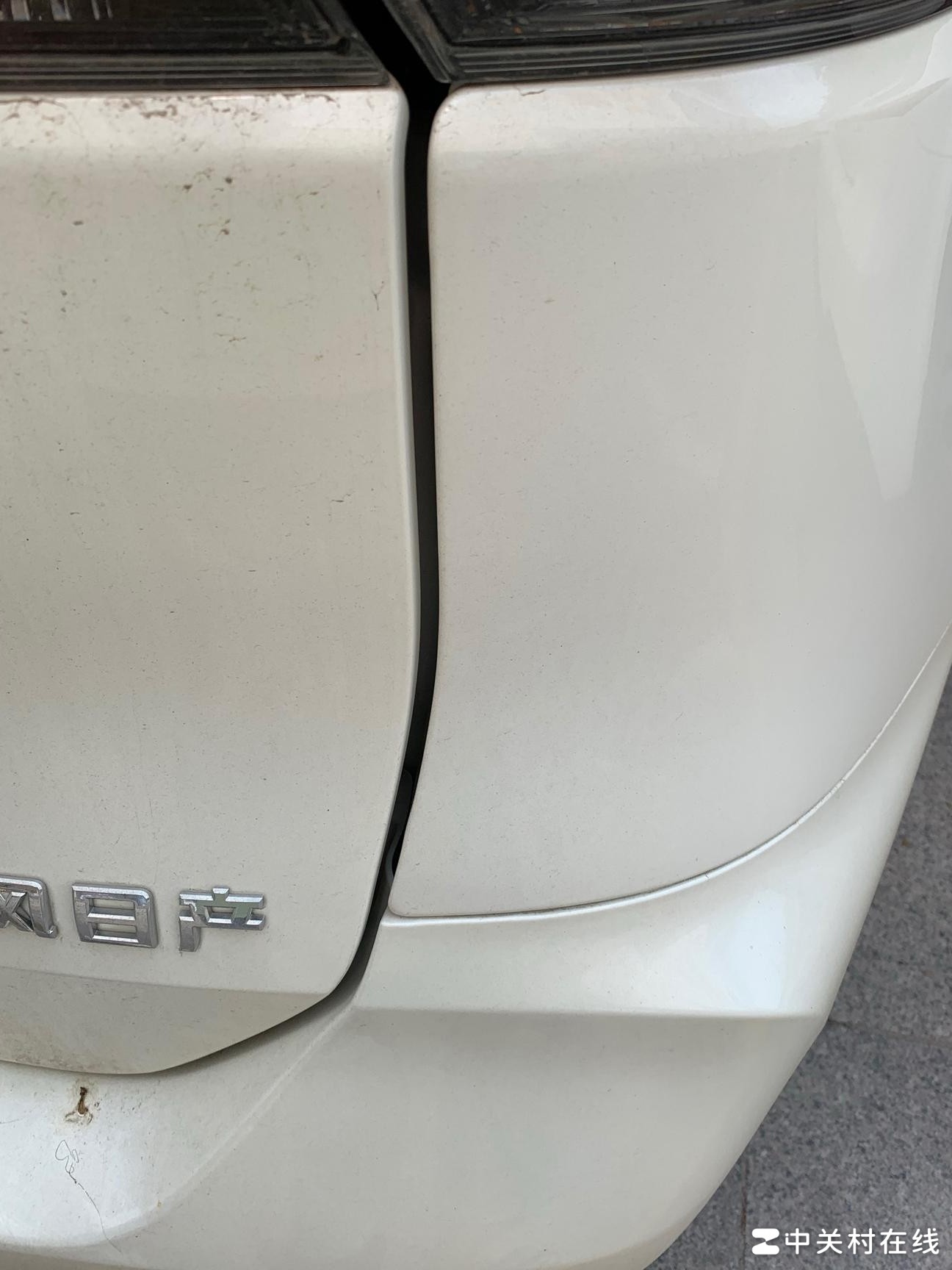 奇骏后备箱缝隙正常吗