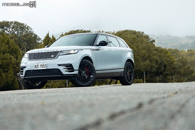 揽胜星脉 RangeRover Velar 新年试驾｜主流中的感性选择，依旧散发与众不同的优美身段！