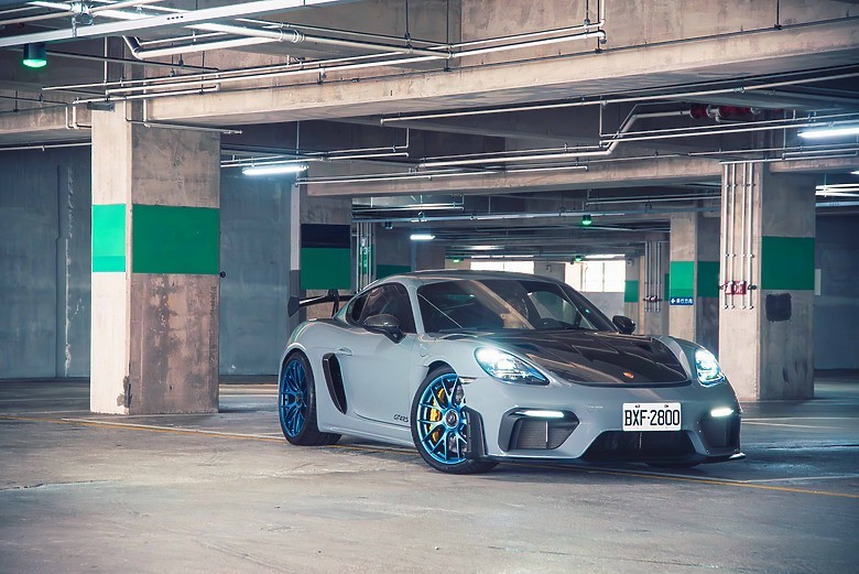 年度最激情代表车型｜想与Porsche718 Cayman GT4 RS再战三百回合