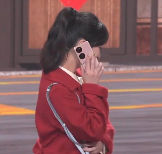 华为手机连续五年登上央视春晚!Mate 50、Pocket S今年又刷屏了