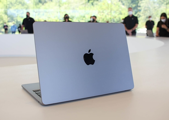 苹果折叠屏笔记本将亮相：20.5寸超大屏