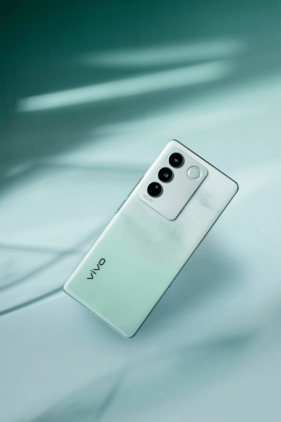 性能体验全面升级 vivo S16 Pro登顶安兔兔Android次旗舰手机性能排行榜