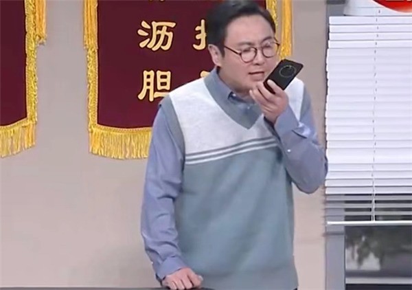 华为手机连续五年登上央视春晚!Mate 50、Pocket S今年又刷屏了