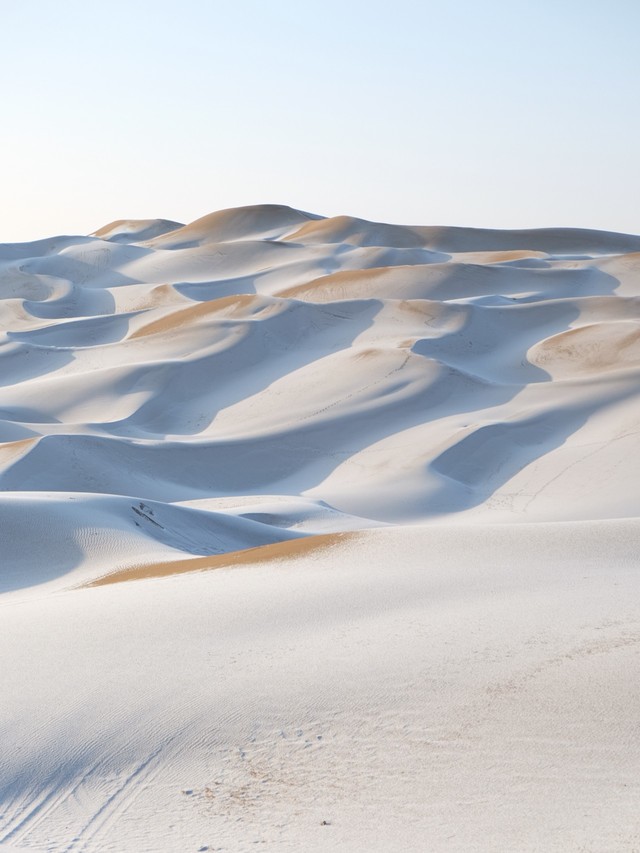 小众白色沙漠!高颜值机vivo x30 pro