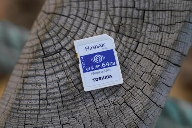 相机没有WIFI怎么办?东芝第四代FlashAir无线SD卡,分享无极限