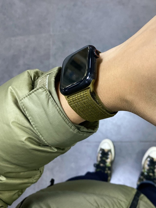 18年nike 和apple watch的配色,虽然已经停产,但还能买到库存～olive