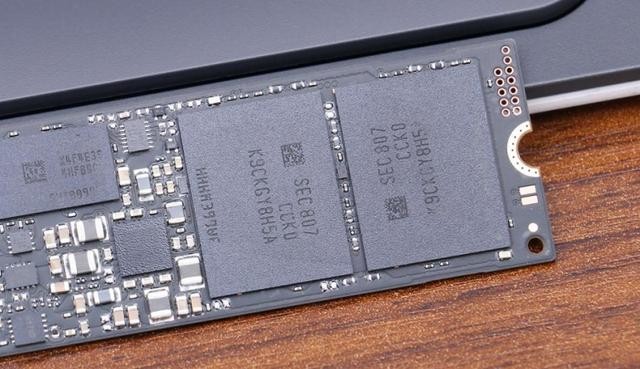爆款再升级,三星 970 EVO 250G M.2 NVMe SSD 开箱评测