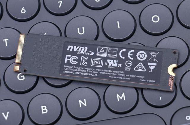爆款再升级,三星 970 EVO 250G M.2 NVMe SSD 开箱评测
