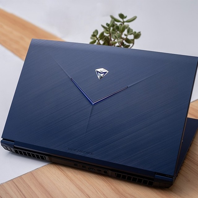 机械师t90plus评测九代酷睿173英寸大屏巨幕微边发动