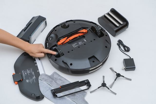 扫地僧的新兵器:米家扫拖机器人