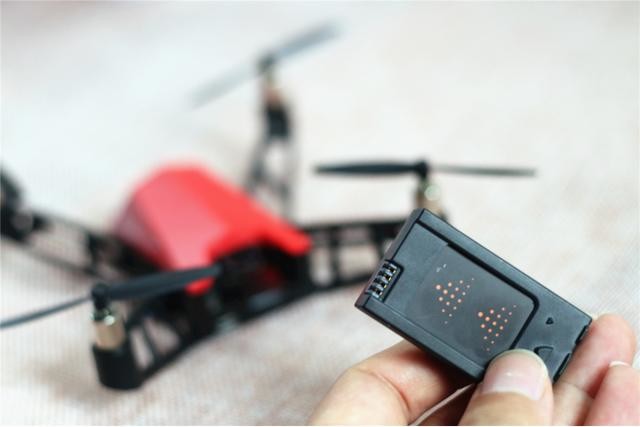 让孩子从小爱上飞行,UDrone无人机给你酷炫脑控体验!