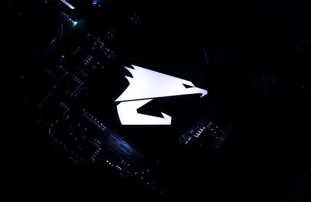 i5ɵi7˴ i5-8600K +  Z370 AORUS С
