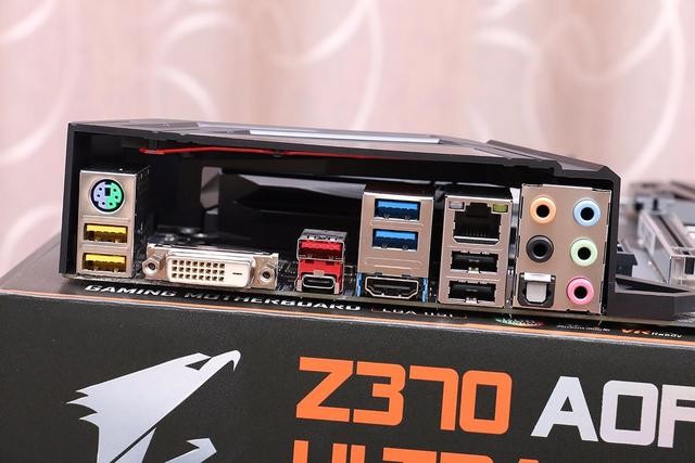 i5ɵi7˴ i5-8600K +  Z370 AORUS С