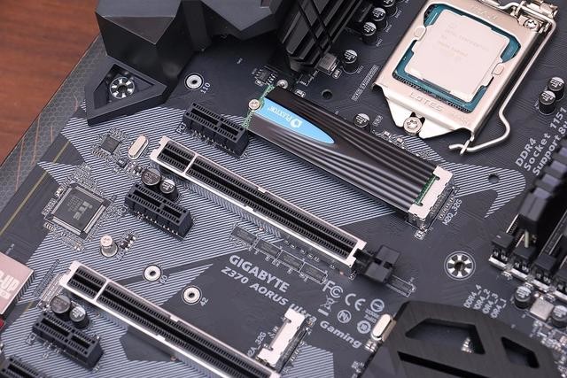 i5ɵi7˴ i5-8600K +  Z370 AORUS С