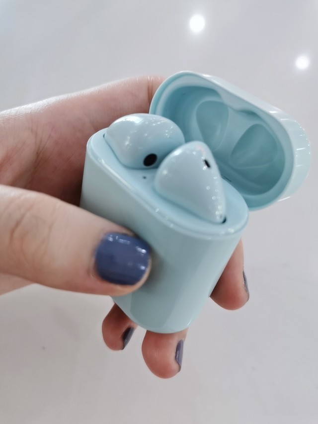 荣耀flypodspro美少女蓝的无线耳机