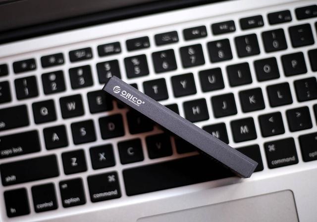 闲置SSD不能当做移动硬盘用?或许是你硬盘盒选错了