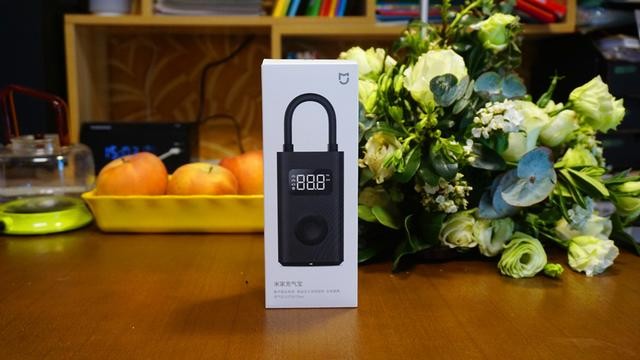 雷军又出一个新品,老司机必备,欢迎开车的来围观,售价199元
