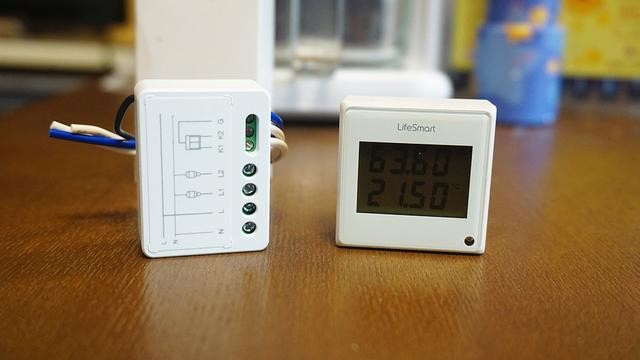 老式开关也能升级为智能开关,还能用天猫精灵和小米小爱控制