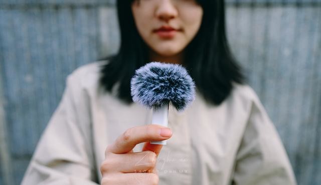 手机拍vlog装备推荐:用塞宾蓝牙麦克风,4级自动降噪+15米收音