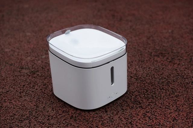铲屎官的福利来了 小顽智能宠物饮水机