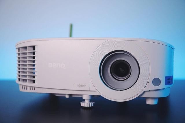 办公幸福感「瞬间提升」,BenQ E580T 上手体验