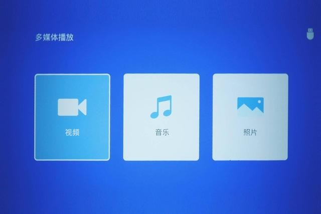 让iPhone一插秒变「巨屏」,Anker Innovation Nebula L2上手体验