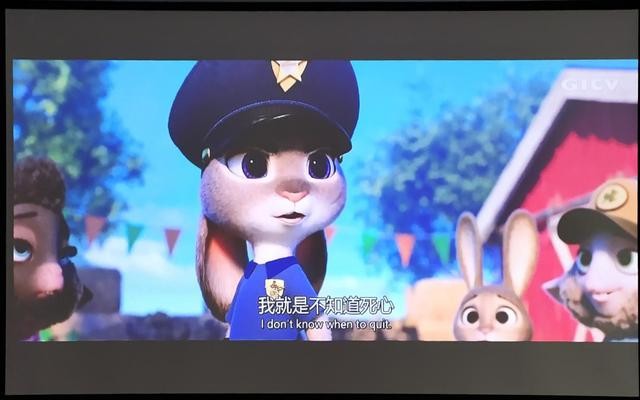 智慧家庭影院的越级,坚果J9 投影仪深度体验