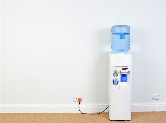 开水、温水,想喝就喝,不需等待——AirSoda迷你即热饮水机评测