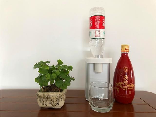 开水、温水,想喝就喝,不需等待——AirSoda迷你即热饮水机评测