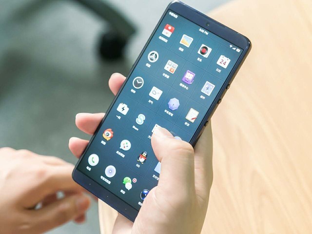 坚果pro 2s 超高性价比实用手机