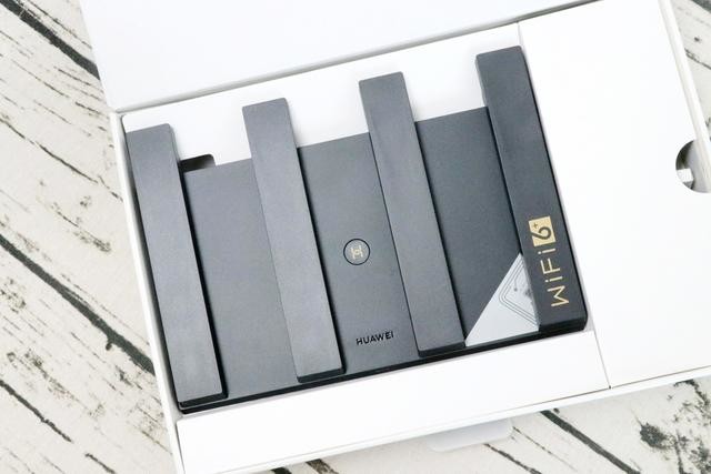 华为首款WiFi6+路由评测,速度起飞价格优惠,技术优势布局未来