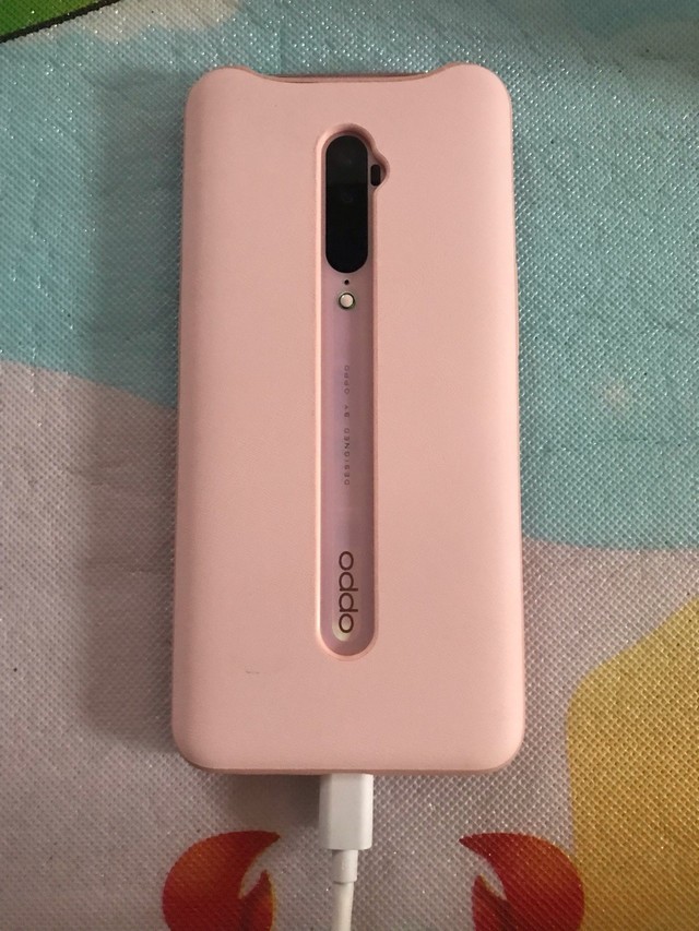 美翻了的opporeno十倍变焦版