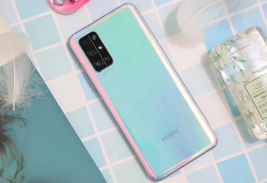 荣耀30s拍照体验旗舰级影像名不虚传