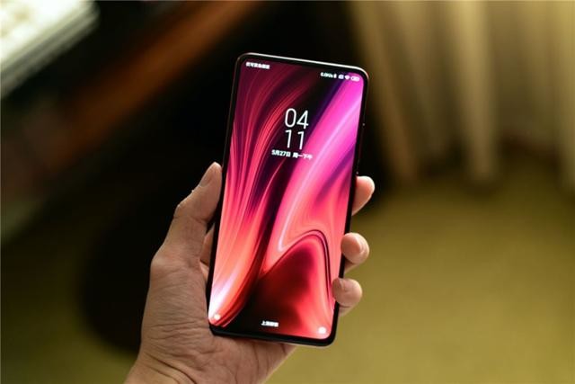 出门在外怕手机没电长续航手机帮你解决烦恼