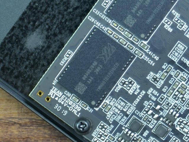 联芸主控+长江存储颗粒,纯国产固态硬盘光威弈系列Pro 512GB体验