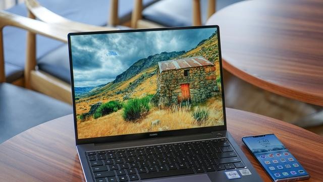 华为MateBook 14 2020款全面测评:满血性能,更强移动办公体验