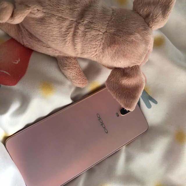 oppo r17雾光金 少年女泛滥的美好色彩