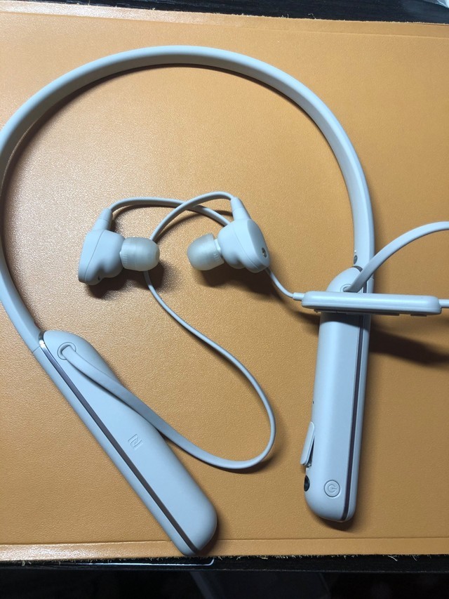 索尼wi-1000xm2挂脖式耳机耳机
