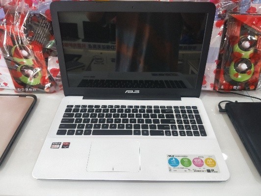 华硕a555 轻薄小本 更适合外出使用