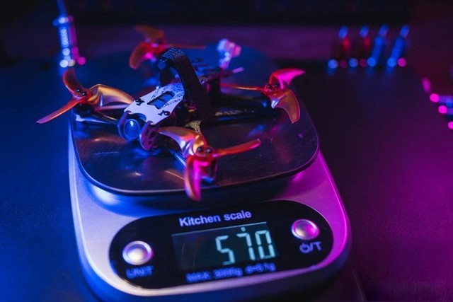 穿越机萌进阶指南:银燕freestyle二代穿越机