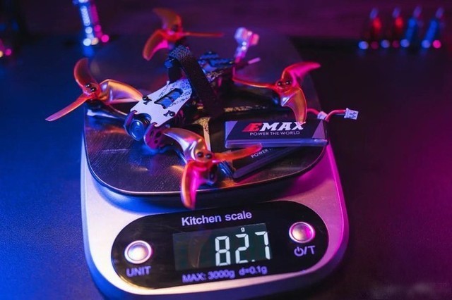 穿越机萌进阶指南:银燕freestyle二代穿越机