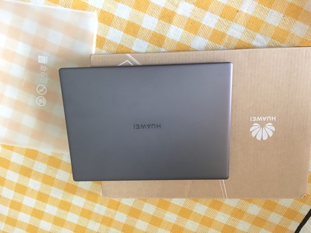 隐藏式摄像头很让人意外的华为matebook14