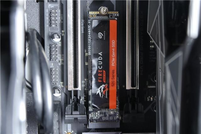 PCIe 4.0就是这么强!希捷酷玩520 SSD评测