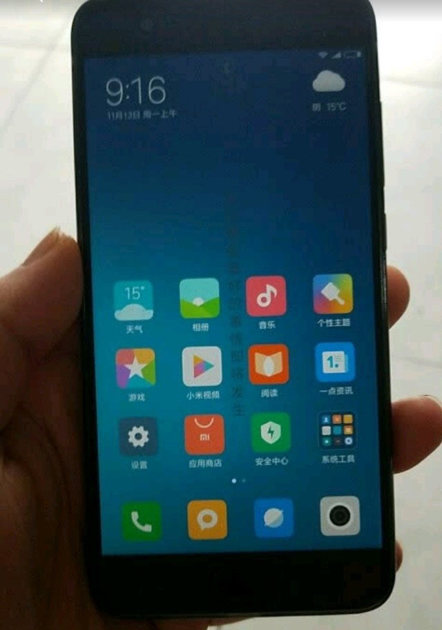 小米note3拍照素质不错,光学防抖很好.