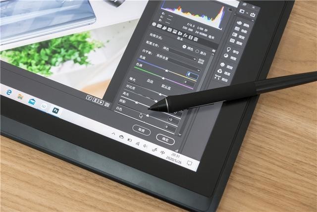Wacom MobileStudio Pro 13评测:随时随地记录你的创意