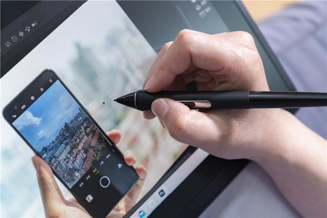 Wacom MobileStudio Pro 13评测:随时随地记录你的创意