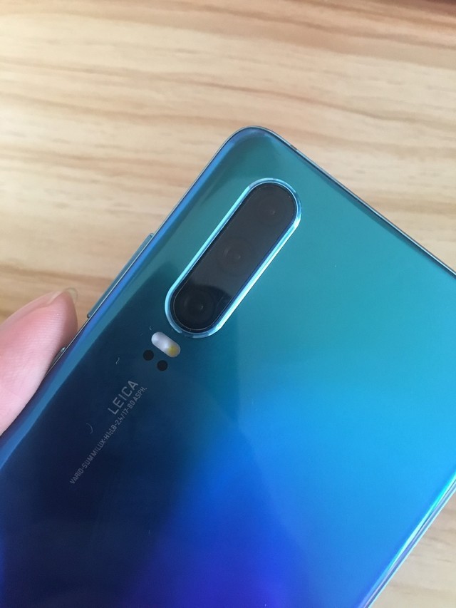 华为p30 拍照效果:完全可以当望远镜用了