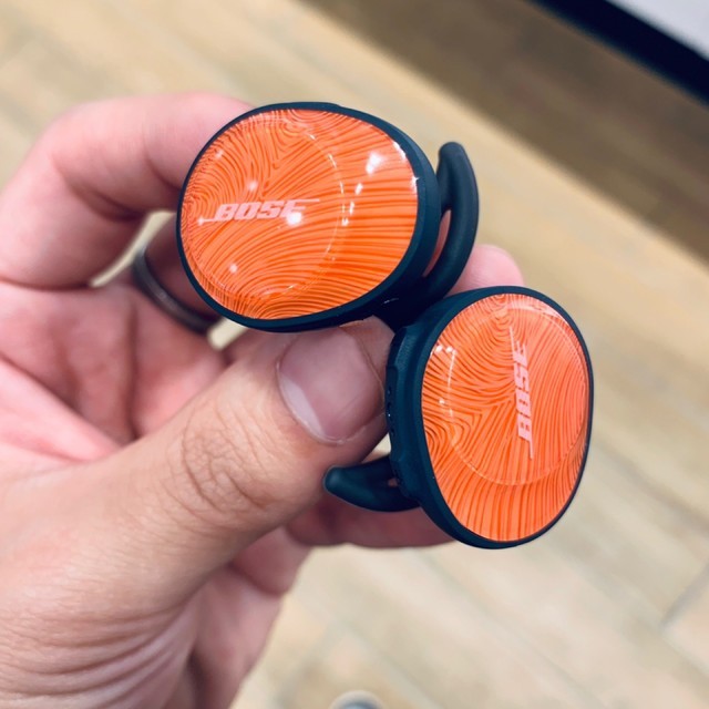 bose耳机使用鲨鱼鳍技术不会掉落
