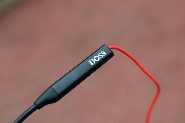 ai智能生活,内置小度可交流的doss智能蓝牙耳机