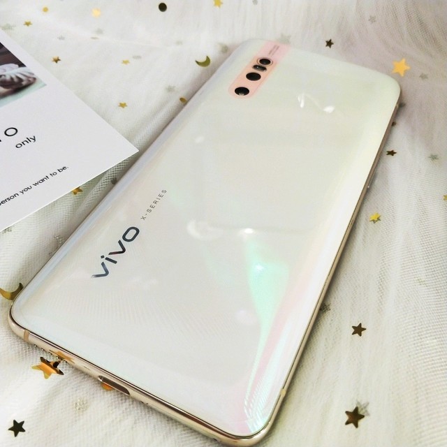 颜值党当然要买最漂亮的vivox27粉黛金了